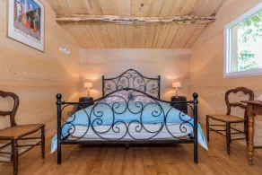Eco Lodge le Barradis, country house with 4000 m2 and heated swimming pool - Image 5