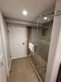 Entire Guest Unit - Cool Canby Crib-Full Basement - Image 2