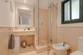 Prime location within beautiful gated community - LATE AVAILABILITY! - Image 4