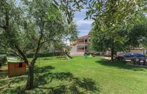 Nice Apartment In Savudrija With Wifi - Image 3