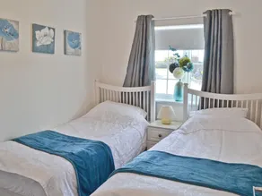 2 chambres à coucher à Caergeiliog, near Holyhead - Image 4