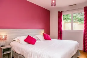 Dans La Nature - Four Bedroom Villa, Sleeps 8 - Image 5