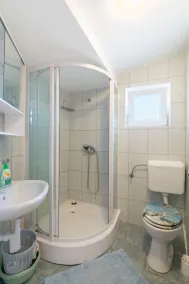 Three bedroom apartment with terrace and sea view Lopar, Rab (A-14070-d) - Image 3