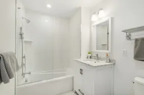 5 BR Newly Renovated. Entertainers Dream. 5 min from Beach & Town of Sag Harbor - Image 5