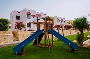 Green Leaves Hotel - Image 4