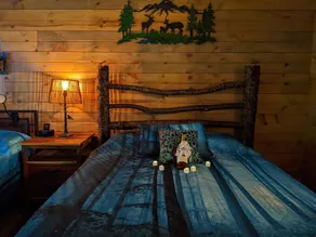 Riverside Blue~Charming clean cabin on Rockcastle River! Pretty + forest themed! - Image 5