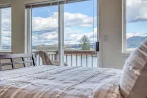 Nehalem Riverfront Home has Private Dock, Ten Minutes to the Beach in Manzanita! - Image 4