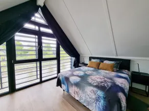 Private Jetty + Modern Comfort - Image 4
