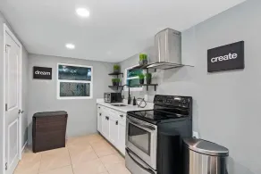 Guest House in Clearwater w/acces to Shared Swimming Pool (GH3) - Image 5