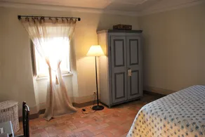 panoramic apartment, full of atmosphere, a few steps from the Ruspoli castle. - Image 5