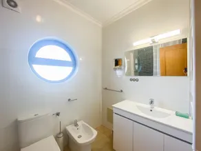Luxury Penthouse Near City Center #1933 - Image 2