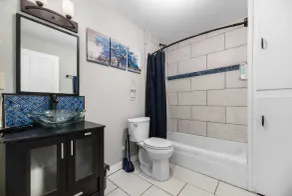 Mooresville Private apt. w/ high-end comfortable beds & modern amenities- Apt C - Image 3