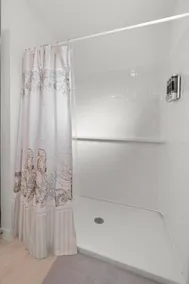 Large 3 bedroom with Golf Cart - Image 3