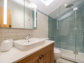 Hillside Cottage - Image 4