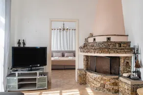 Holiday Home 'Naxos Family House In Vivlos' with Sea View, Wi-Fi and Air Conditioning - Image 2