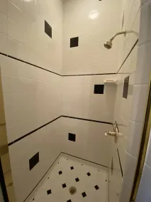 Views, hot tub, spacious 3Bd, 3Ba w Tesla Charger - Image 5