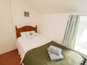 AFALLON, family friendly, character holiday cottage in Penmachno - Image 5