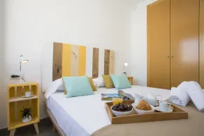 L'appartement à Puçol dispose de 2 chambre(s) et peut accueillir 6 personnes.Logement de 105 m².Il est situé dans une zone idéale pour les enfants et à côté de la mer.Il dispose d'un ascenseur, terrasse de 10 m², lave-linge, fer à repasser, sè - Image 3