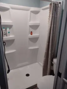 Family Friendly Tiny House w/pond - Image 5