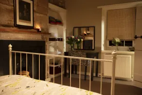 Lime Cottage - a charming traditional stone cottage with 2 bedrooms located within the grounds of Ar - Image 5