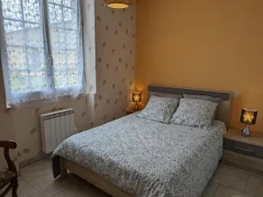 Charming Cottage with Historic Castle Views, 7 Hectares, Bikes, Near Cognac - Image 3