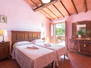 Charming Tuscan Stay With Pool - Image 4