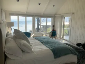 Waterfront Escape in Cape Neddick — Newly Updated, Room for 8 - Image 5