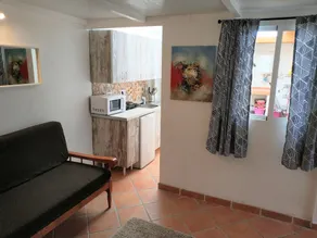 Small apartment by the sea in a fishing village - Image 5