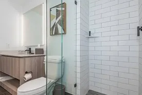 Downtown Luxury · Bay Views + Beach Club · #3711 - Image 5