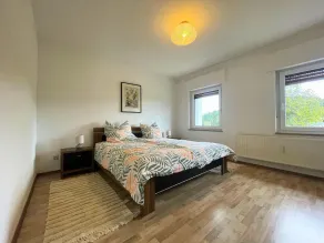 Romantic apartment with garden - Image 4