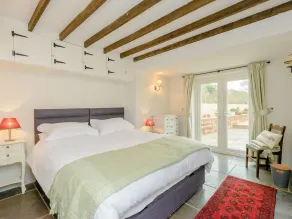 2 chambres à coucher à Farnham - Image 5