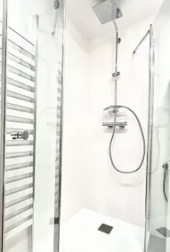 Spacious 2 bedrooms in Luxembourg center 1 min walk to tram - Image 3
