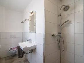 Quietly located home with lots of privacy - Image 4