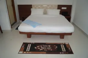 BSK Deluxe Lodging - Image 5