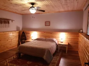 1 bdrm, duplex, pup friendly, fenced in yard, a perfect getaway! - Image 3