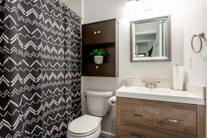 Stunning Custom Ranch in Central Roswell - Image 4