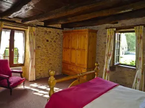 Beautiful Perigordian House, with private pool and garden in a tranquil setting. - Image 4