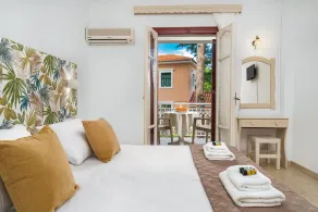 Pyrgaraki Studio for 2 guests, 50m from the beach! - Image 3