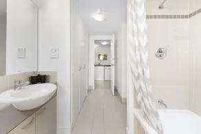 City View 1BR Gem on Mounts Bay Road - Image 4