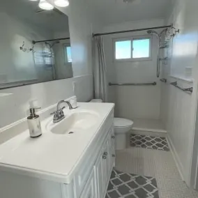 Meant To Be 2 Bedroom Home by RedAwning - Image 2