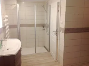 Bright, comfortable semi-detached house with 3 bathrooms! - Image 4