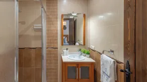 Incantevole villa con piscina privata e jacuzzi - Image 4