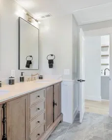 4 bedroom home downtown Nashville. Hot tub, large patio, fire pit, and game room - Image 4