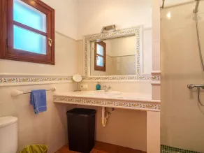 Lovely apartment for 4 people with A/C, pool, WIFI, TV and terrace - Image 3