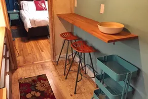 Urban Nest - Cozy Retreat - on W-Side Beltline - Image 4
