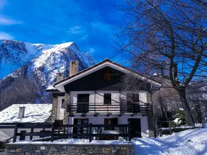 Un coin de paix entre verdure et montagne - Image 4