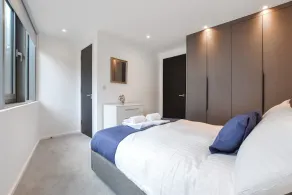 Citadel Residences Hoxton III - Image 5