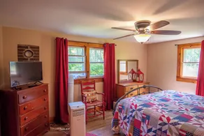NY LISTE! Vintage Farmhouse på New River & Stocked Fishing Creek - Image 4