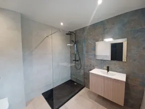 3 bedroom flat, heated pool, air conditioning, wifi, 1 min river, 7 min beach - Image 5