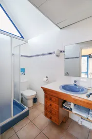 Villa with a heated pool, 900 m from the sandy beach - Image 3